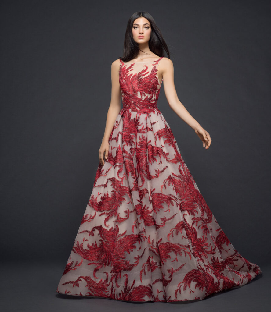 12 Dreamy Red Wedding Gowns - Sharehook